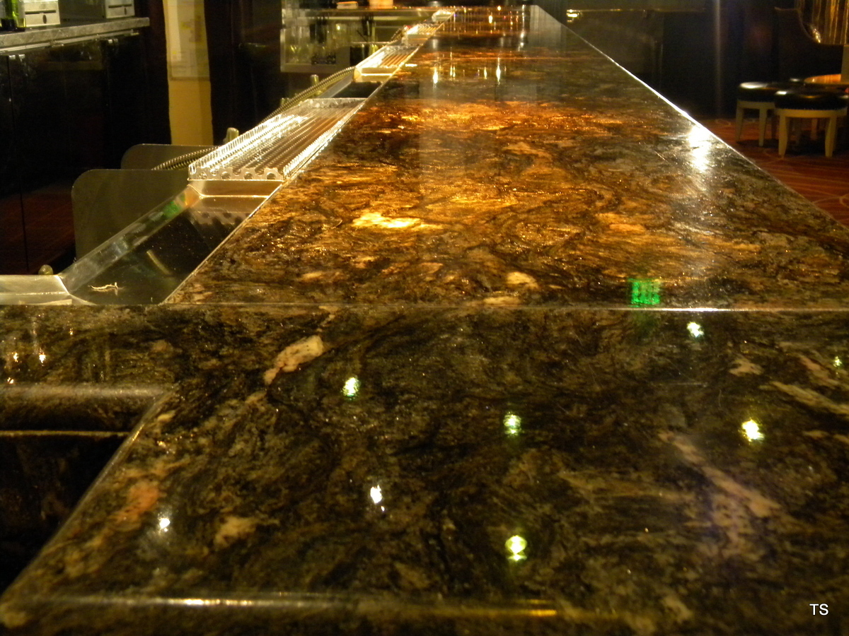 Tuffskin Lily Lounge